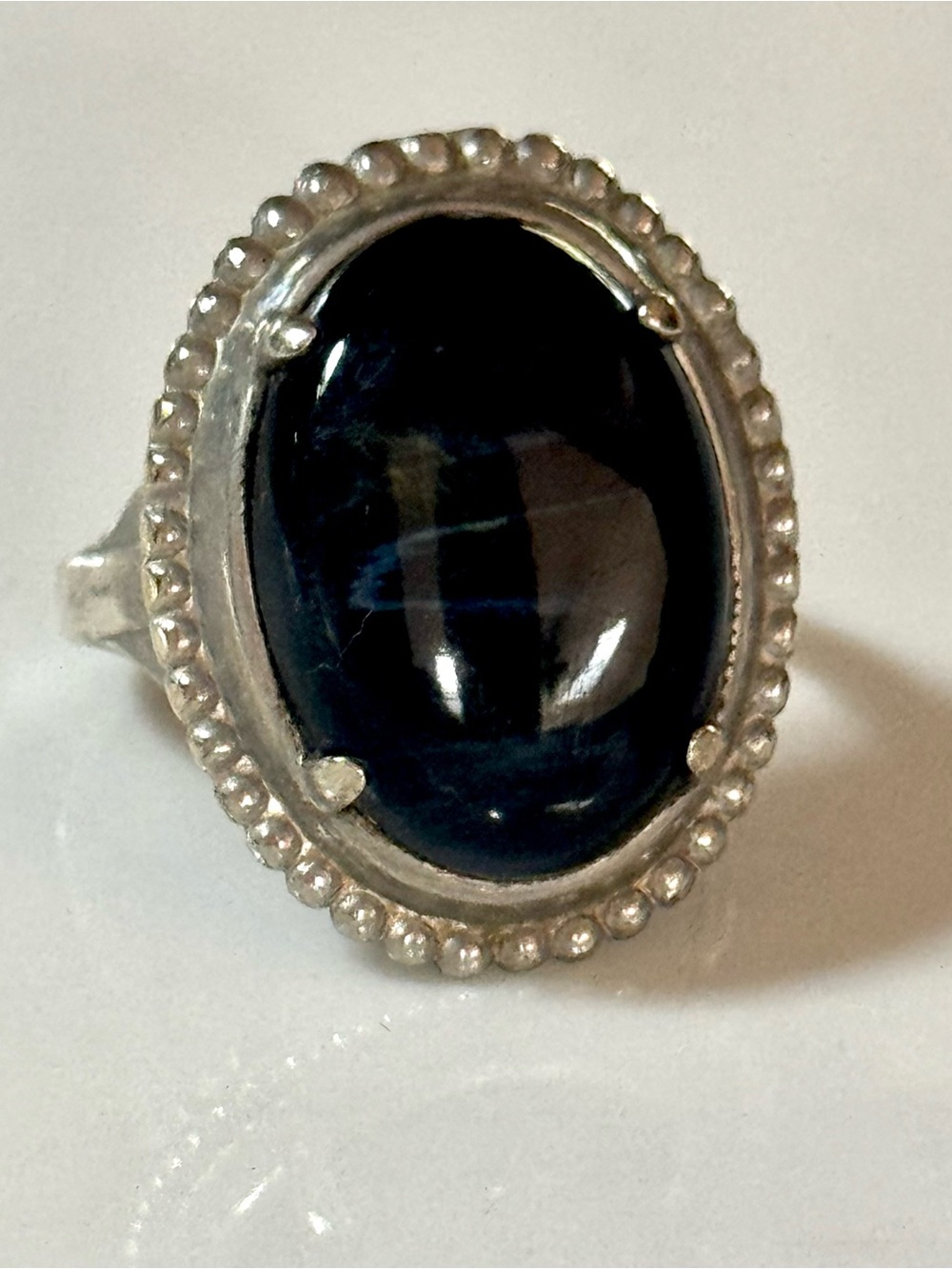 Vintage Lovely Sterling Silver Black Gemstone Ring